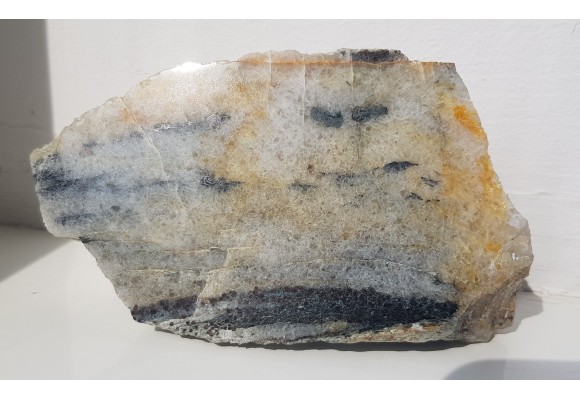 Gahnit (spinel cynkowy) z Gierczyna