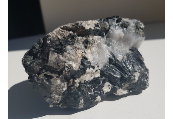 Kryształy hornblendy z Kletna