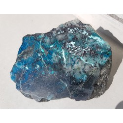 Shattuckit, kupryt w rudzie Cu i Au z Namibii