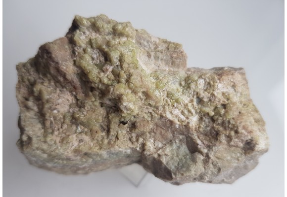 Krystaliczny wezuwian z Nasławic