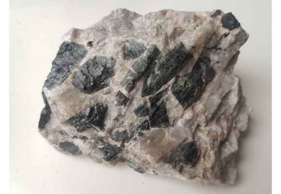 Elbait oraz cyrkon z Piławy Grn.