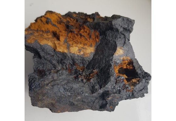 Tleno-wodorotlenkowa ruda Mn ze złoża Dadu w Carlibaba, Bukowina, Rumunia